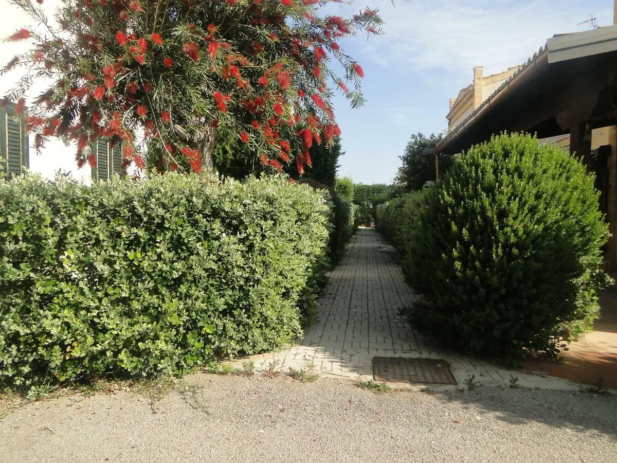 Le Vele Bed & Breakfast Campofelice Di Roccella