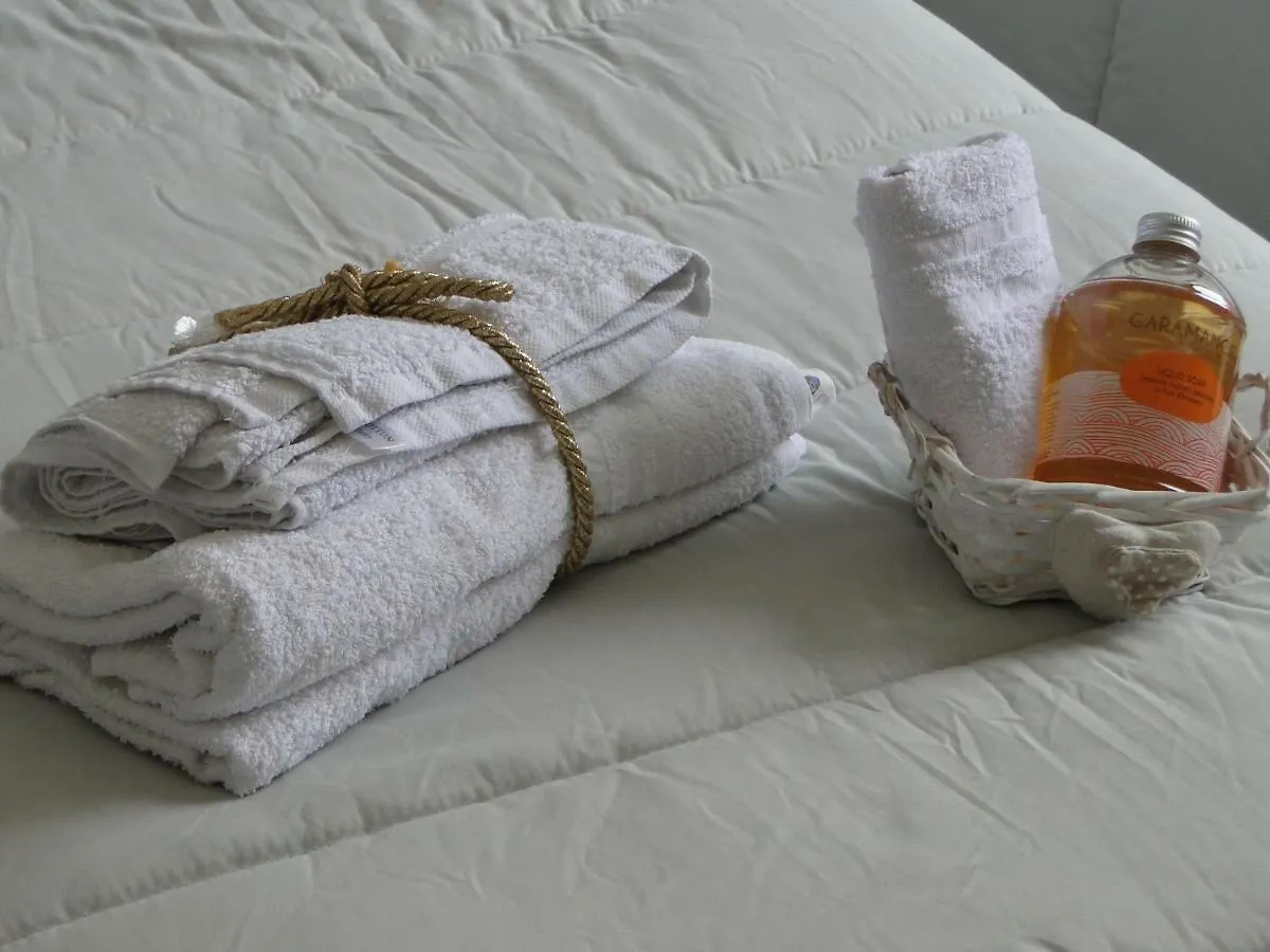 Le Vele Bed & Breakfast Campofelice Di Roccella