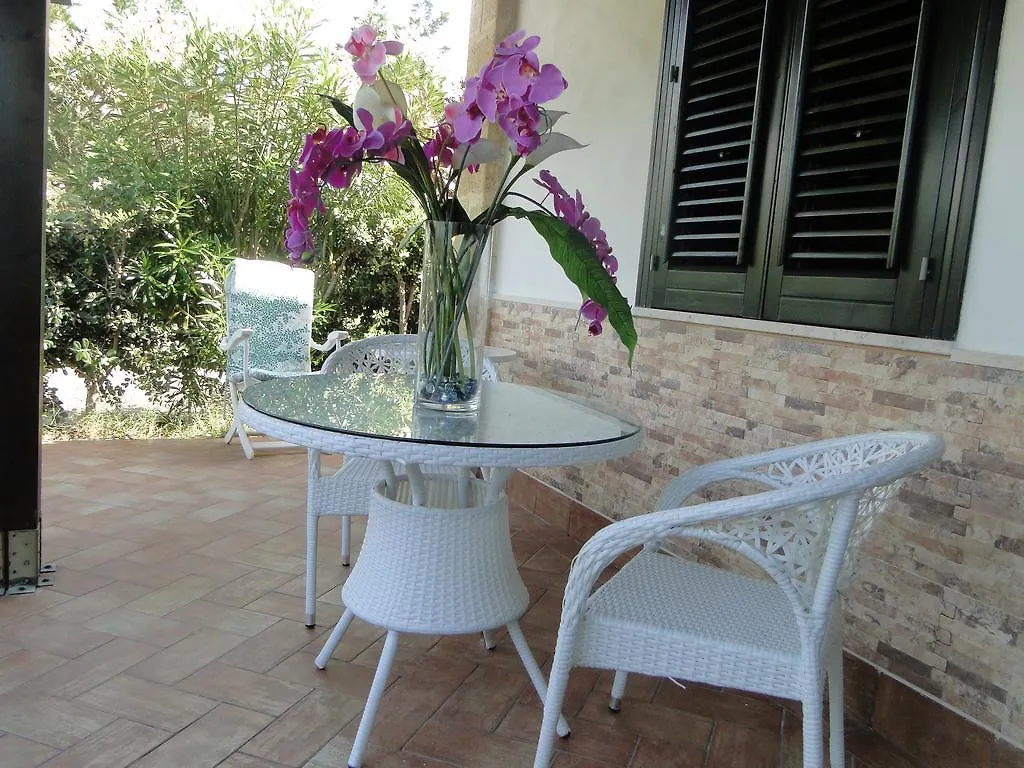 Le Vele Bed & Breakfast Campofelice Di Roccella