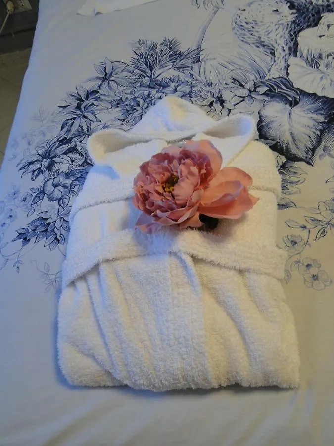 Le Vele Bed & Breakfast Campofelice Di Roccella Italy